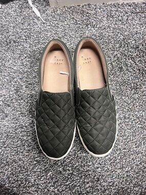 a new day Quilted Slip-On Sneakers in Olive Green